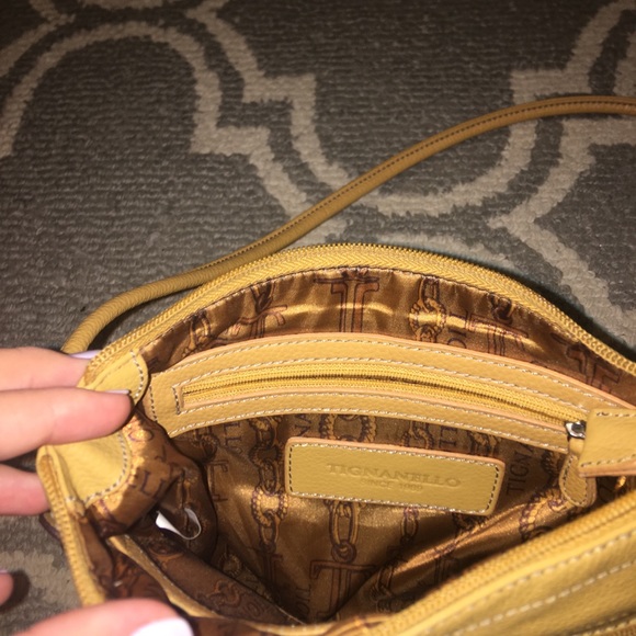 Tignanello crossbody bag - Picture 2 of 4
